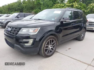 2016 Ford Explorer Sport z VIN 1FM5K8GT6GGC15541, wystawiony jako IAAI lot #42296535 z przebiegiem 197 030 mil mil oraz . Historia ofert i sprzedaży dostępna na DreamBid. Obrazek 18.