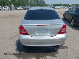 2002 Mercedes-Benz C with VIN WDBRF61J92E004472, listed as a IAAI auction lot 42144326 with 125,847 mi miles. Bid and sale history available at carsss.com. Image 17.