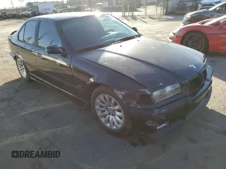 1998 BMW M3 z VIN WBSCD932XWEE08919, wystawiony jako Copart lot #84434704 z przebiegiem Nie podano mil oraz Szkody całkowita. Historia ofert i sprzedaży dostępna na DreamBid. Obrazek 4.