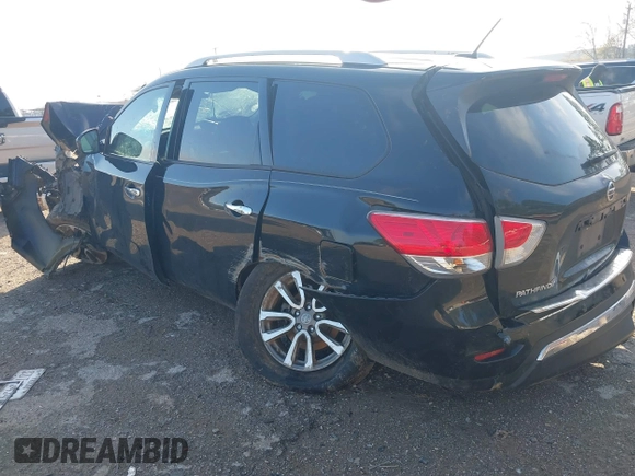 2015 Nissan Pathfinder SV z VIN 5N1AR2MN6FC705870, wystawiony jako IAAI lot #41206622 z przebiegiem Nie podano mil oraz . Historia ofert i sprzedaży dostępna na DreamBid. Obrazek 3.