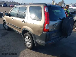 2006 Honda CR-V EX with VIN JHLRD68886C022931, listed as a IAAI auction lot 41495559 with 176,456 mi miles. Bid and sale history available at carsss.com. Image 3.