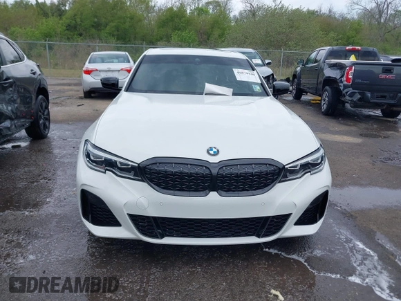2021 BMW 3 Series M340i with VIN 3MW5U7J01M8B74069, listed as a IAAI auction lot 41879940 with 61,721 mi miles. Bid and sale history available at carsss.com. Image 12.