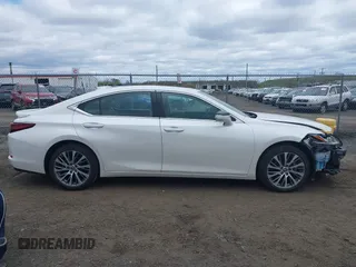 2021 Lexus ES 350 with VIN 58ADZ1B10MU082396, listed as a IAAI auction lot 42045686 with 36,208 mi miles and . Bid and sale history available at DreamBid. Image 13.