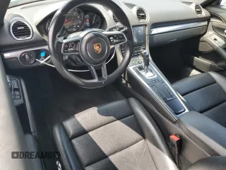 2018 Porsche 718 Cayman z VIN WP0AA2A86JK261947, wystawiony jako Copart lot #51666454 z przebiegiem 71 309 mil mil oraz Szkody całkowita. Historia ofert i sprzedaży dostępna na DreamBid. Obrazek 8.