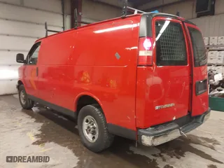 2009 GMC Savana Cargo Van with VIN 1GTGG25C191103217, listed as a IAAI auction lot 41363489 with 262,704 mi miles. Bid and sale history available at carsss.com. Image 3.