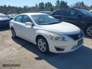 2013 Nissan Altima 2.5 S with VIN 1N4AL3AP8DN430768, listed as a IAAI auction lot 42055193 with 176,334 mi miles. Bid and sale history available at carsss.com. Image 1.