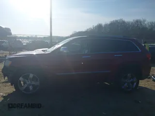 2013 Jeep Grand Cherokee Limited with VIN 1C4RJEBT3DC564366, listed as a IAAI auction lot 41485576 with 153,000 mi miles. Bid and sale history available at carsss.com. Image 14.