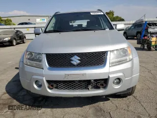 2006 Suzuki Grand Vitara Luxury z VIN JS3TD947X64105371, wystawiony jako Copart lot #74854714 z przebiegiem 105 797 mil mil oraz Szkoda całkowita • Salvage title. Historia ofert i sprzedaży dostępna na DreamBid. Obrazek 5.
