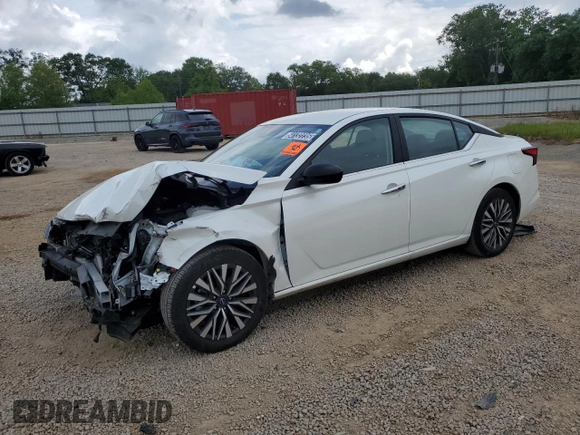 2025 Nissan Altima SV z VIN 1N4BL4DV1SN300042, wystawiony jako Copart lot #54132235 z przebiegiem 21 988 mil mil oraz Szkoda całkowita • Salvage title. Historia ofert i sprzedaży dostępna na DreamBid. Obrazek 1.