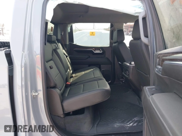2024 Chevrolet Silverado 1500 RST with VIN 1GCUDEED9RZ364943, listed as a IAAI auction lot 40967931 with 4,265 mi miles. Bid and sale history available at carsss.com. Image 8.