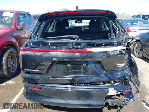 2025 Toyota Crown XLE z VIN JTDACAAJ7S3004279, wystawiony jako IAAI lot #41863223 z przebiegiem 5 041 mil mil oraz . Historia ofert i sprzedaży dostępna na DreamBid. Obrazek 17.