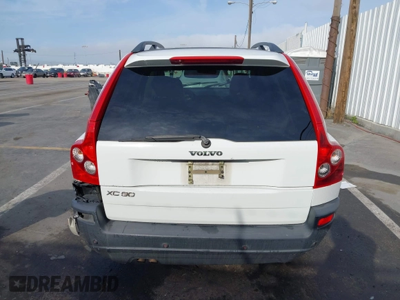 2005 Volvo XC90 with VIN YV1CY592651162430, listed as a IAAI auction lot 41809219 with 185,493 mi miles. Bid and sale history available at carsss.com. Image 16.