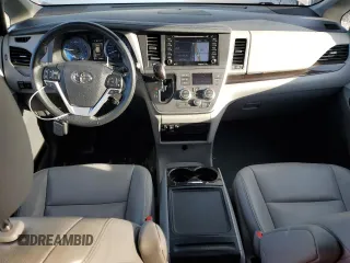 2020 Toyota Sienna XLE with VIN 5TDDZ3DC0LS243886, listed as a Copart auction lot 43464265 with 77,404 mi miles and Salvage title. Bid and sale history available at DreamBid. Image 8.