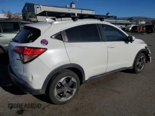 2018 Honda HR-V EX-L Navi with VIN 3CZRU6H70JM700433, listed as a Copart auction lot 42049345 with 85,216 mi miles and Salvage Title. Bid and sale history available at carsss.com. Image 3.
