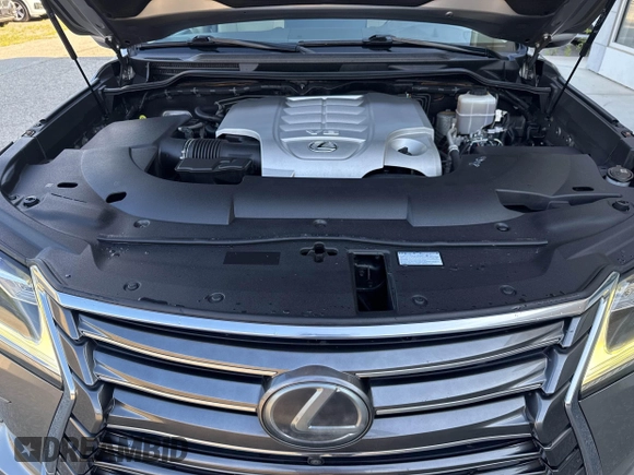 2016 Lexus LX 570 with VIN JTJHY7AX4G4198811, listed as a IAAI auction lot 42702619 with 107,759 mi miles and . Bid and sale history available at DreamBid. Image 10.
