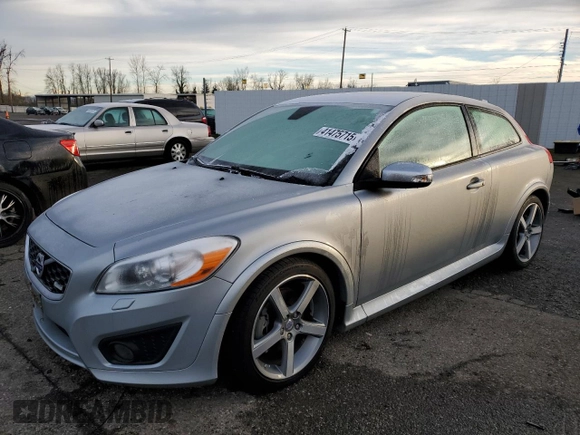 2011 Volvo C30 with VIN YV1672MK3B2244692, listed as a Copart auction lot 41475715 with 68,933 mi miles and Salvage Title. Bid and sale history available at carsss.com. Image 1.