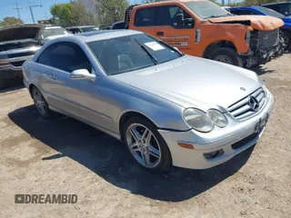 2008 Mercedes-Benz CLK-Class 3.5L with VIN WDBTJ56H38F258699, listed as a IAAI auction lot 41781579 with 166,754 mi miles. Bid and sale history available at carsss.com. Image 1.