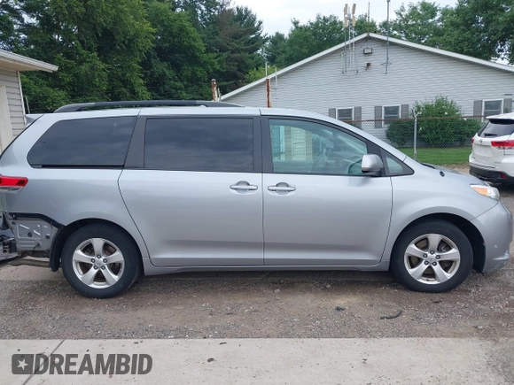2013 Toyota Sienna LE AAS with VIN 5TDKK3DC7DS332092, listed as a IAAI auction lot 42676665 with 121,481 mi miles and . Bid and sale history available at DreamBid. Image 14.