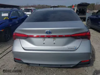 2019 Toyota Avalon Hybrid Limited with VIN 4T1B21FB3KU009106, listed as a IAAI auction lot 41757436 with 107,459 mi miles. Bid and sale history available at carsss.com. Image 16.