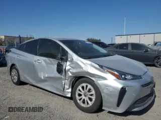 2021 Toyota Prius L Eco with VIN JTDKAMFU3M3133914, listed as a Copart auction lot 59897825 with 46,872 mi miles and Salvage title. Bid and sale history available at DreamBid. Image 4.