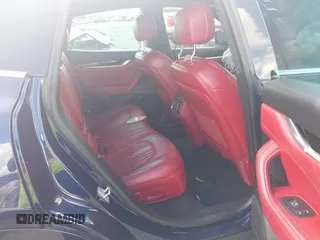 2021 Maserati Levante S z VIN ZN661YUAXMX370022, wystawiony jako IAAI lot #40672941 z przebiegiem Nie podano mil oraz . Historia ofert i sprzedaży dostępna na DreamBid. Obrazek 8.