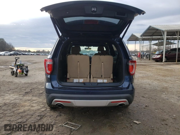 2017 Ford Explorer XLT с VIN 1FM5K7D88HGE32570, выставлен на аукционе Copart как лот 43013085 с пробегом 85 687 миль миль и Списание • Salvage title. История ставок и продаж доступна на DreamBid. Изображение 6.