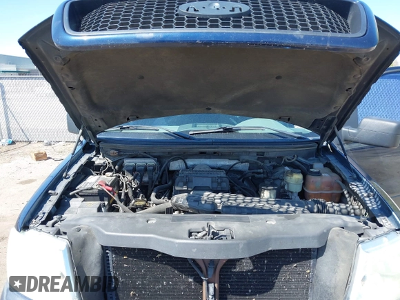 2006 Ford F-150 XLT with VIN 1FTPW14V86FB52509, listed as a IAAI auction lot 42158760 with 193,430 mi miles and . Bid and sale history available at carsss.com. Image 10.