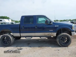 2005 Ford F-250 XL with VIN 1FTSW21P65EC14032, listed as a IAAI auction lot 42496467 with 247,356 mi miles and . Bid and sale history available at DreamBid. Image 12.