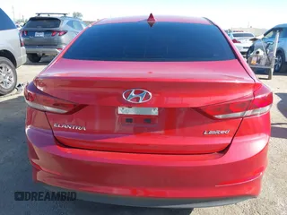 2017 Hyundai Elantra SE z VIN 5NPD84LF7HH063760, wystawiony jako IAAI lot #42327207 z przebiegiem 51 615 mil mil oraz . Historia ofert i sprzedaży dostępna na DreamBid. Obrazek 16.