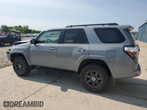 2021 Toyota 4Runner SR5 z VIN JTEBU5JR0M5916561, wystawiony jako Copart lot #59026425 z przebiegiem 29 737 mil mil oraz Szkoda całkowita • Salvage title. Historia ofert i sprzedaży dostępna na DreamBid. Obrazek 2.