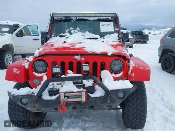 2015 Jeep Wrangler Unlimited Rubicon with VIN 1C4BJWFG7FL646463, listed as a IAAI auction lot 41537553 with 97,412 mi miles. Bid and sale history available at carsss.com. Image 12.