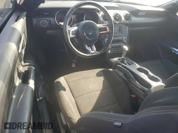 2017 Ford Mustang V6 z VIN 1FA6P8AM8H5217256, wystawiony jako Copart lot #64214535 z przebiegiem 164 399 mil mil oraz Szkoda całkowita • Salvage title. Historia ofert i sprzedaży dostępna na DreamBid. Obrazek 8.