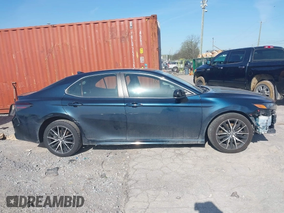 2021 Toyota Camry SE Nightshade with VIN 4T1G11AK5MU404780, listed as a IAAI auction lot 41897739 with 94,320 mi miles and . Bid and sale history available at carsss.com. Image 13.