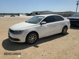 2013 Volkswagen Jetta Sedan SE with VIN 3VWDP7AJ6DM307315, listed as a Copart auction lot 52398235 with 138,764 mi miles and Salvage Title. Bid and sale history available at carsss.com. Image 1.
