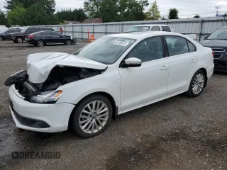 2014 Volkswagen Jetta TDI w/Premium/Nav z VIN 3VWLL7AJ6EM437023, wystawiony jako Copart lot #65183415 z przebiegiem 102 408 mil mil oraz Szkoda całkowita • Salvage title. Historia ofert i sprzedaży dostępna na DreamBid. Obrazek 1.