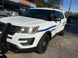 2016 Ford Utility Police Interceptor with VIN 1FM5K8AR4GGA86535, listed as a Copart auction lot 82485664 with 125,876 mi miles and Clean Title. Bid and sale history available at carsss.com. Image 2.