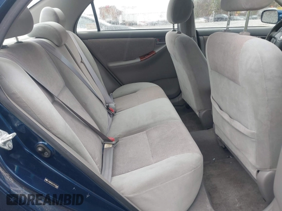 2007 Toyota Corolla CE with VIN JTDBR32E370102640, listed as a IAAI auction lot 41980922 with 199,825 mi miles. Bid and sale history available at carsss.com. Image 8.