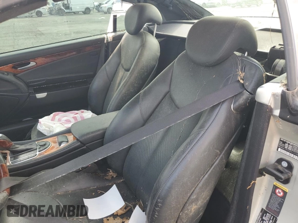 2003 Mercedes-Benz SL 500 z VIN WDBSK75F03F013100, wystawiony jako Copart lot #51124485 z przebiegiem Nie podano mil oraz Czysty tytuł • Clean title. Historia ofert i sprzedaży dostępna na DreamBid. Obrazek 10.