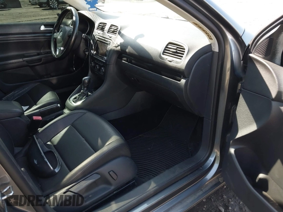 2013 Volkswagen Jetta TDI w/Sunroof & Nav с VIN 3VWPL7AJ5DM683271, выставлен на аукционе IAAI как лот 42402242 с пробегом 160 313 миль миль и . История ставок и продаж доступна на DreamBid. Изображение 5.