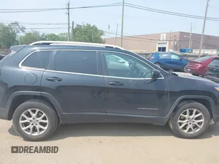 2016 Jeep Cherokee Latitude с VIN 1C4PJMCS3GW278995, выставлен на аукционе IAAI как лот 42416172 с пробегом 121 586 миль миль и . История ставок и продаж доступна на DreamBid. Изображение 13.