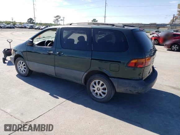 2000 Toyota Sienna LE with VIN 4T3ZF13C2YU193910, listed as a Copart auction lot 56395564 with 228,638 mi miles and Salvage Title. Bid and sale history available at carsss.com. Image 2.