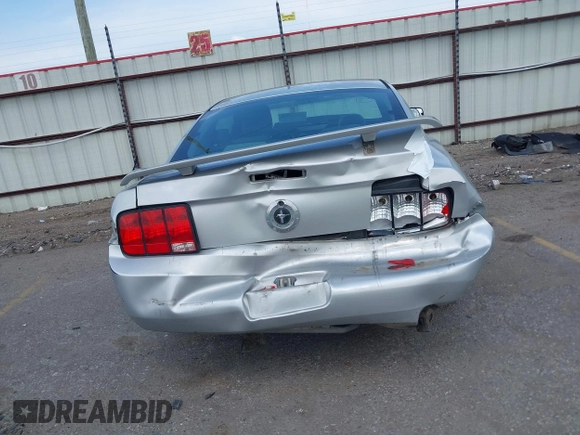 2005 Ford Mustang Deluxe с VIN 1ZVFT80N855139652, выставлен на аукционе IAAI как лот 42479548 с пробегом 289 517 миль миль и . История ставок и продаж доступна на DreamBid. Изображение 6.