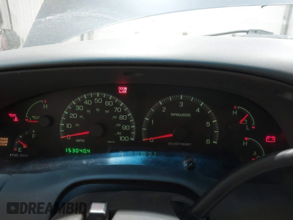 2000 Ford Expedition XLT with VIN 1FMRU1668YLB76006, listed as a IAAI auction lot 41621842 with 153,040 mi miles and . Bid and sale history available at DreamBid. Image 7.