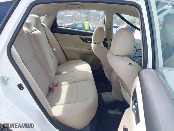2015 Nissan Altima 2.5 S with VIN 1N4AL3AP5FC224709, listed as a IAAI auction lot 41802535 with 112,045 mi miles. Bid and sale history available at carsss.com. Image 8.