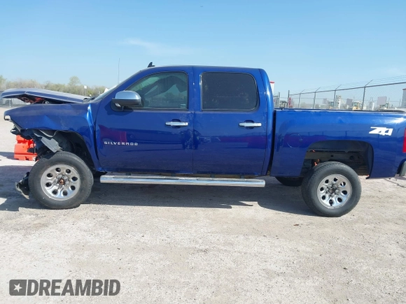 2013 Chevrolet Silverado 1500 LT with VIN 3GCPKSE74DG373909, listed as a IAAI auction lot 41844261 with 108,991 mi miles. Bid and sale history available at carsss.com. Image 15.