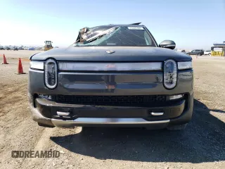 2024 Rivian R1S Adventure with VIN 7PDSGCBA1RN038230, listed as a Copart auction lot 73346304 with 0 mi miles and Salvage Title. Bid and sale history available at carsss.com. Image 5.