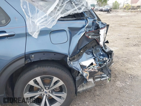 2020 Ford Explorer Platinum with VIN 1FM5K8HC2LGB50194, listed as a IAAI auction lot 42326070 with 68,444 mi miles and . Bid and sale history available at DreamBid. Image 21.