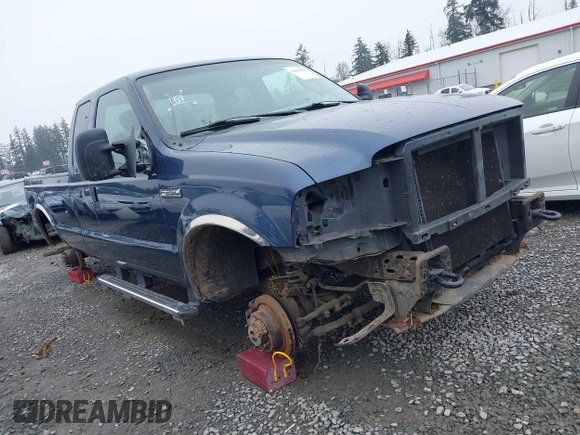 2005 Ford Super Duty F-250 XL with VIN 1FTSX21545ED39073, listed as a IAAI auction lot 41881452 with 117,709 mi miles. Bid and sale history available at carsss.com. Image 1.
