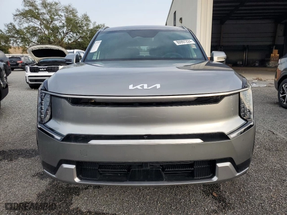 2024 Kia EV9 Land with VIN KNDADFS55R6034918, listed as a Copart auction lot 80997224 with 0 mi miles and Salvage Title. Bid and sale history available at carsss.com. Image 5.