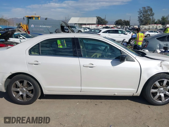 2010 Mercury Milan Premier with VIN 3MEHM0JAXAR616108, listed as a IAAI auction lot 41581286 with 63,534 mi miles and . Bid and sale history available at DreamBid. Image 13.